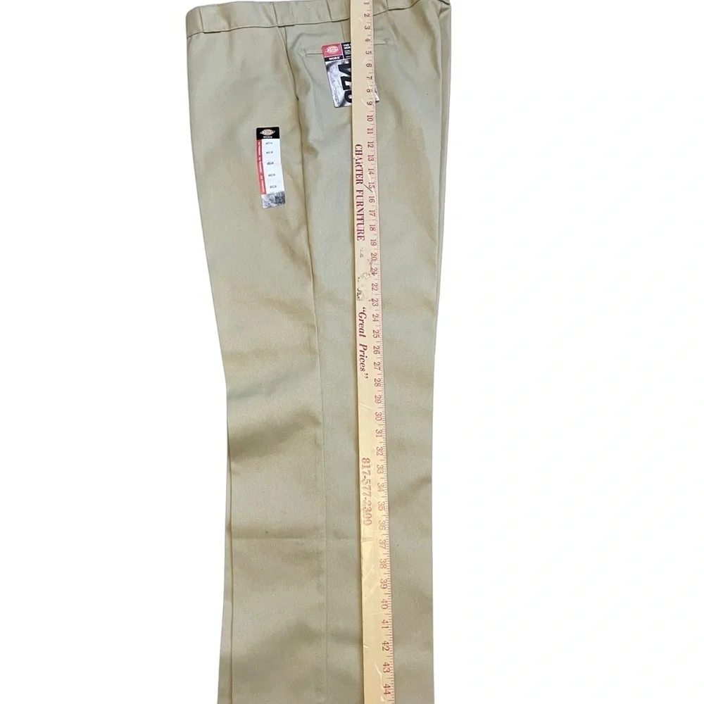 Dickies 874 Men Original work khakis. Size 46/34